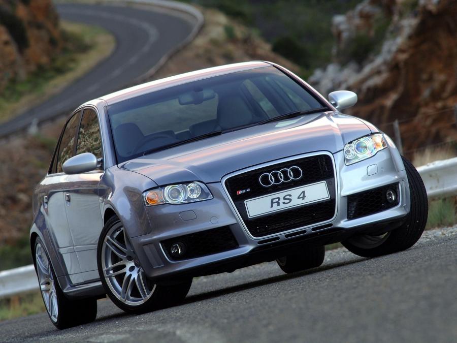  Audi RS4 Sedan (B7, 8E) 2005 года  (ZA) (фото 1 из 15)